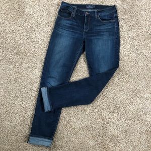 Straight leg jeans with finished seams for cuff
